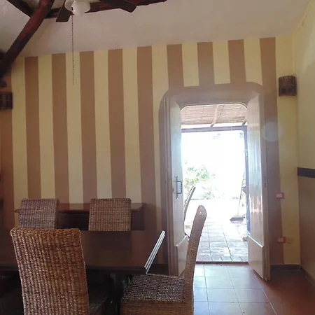Villa Francesca By Ddv Tourist Apartments Ольбія